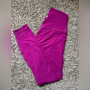 Deep Fuschia Align 25”